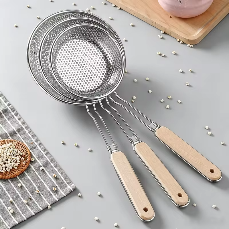 Stainless Steel Colander Fine Mesh Skimmer Spoon with Wooden Handle Used for Cooking Food Large Kitchen Frying Filter